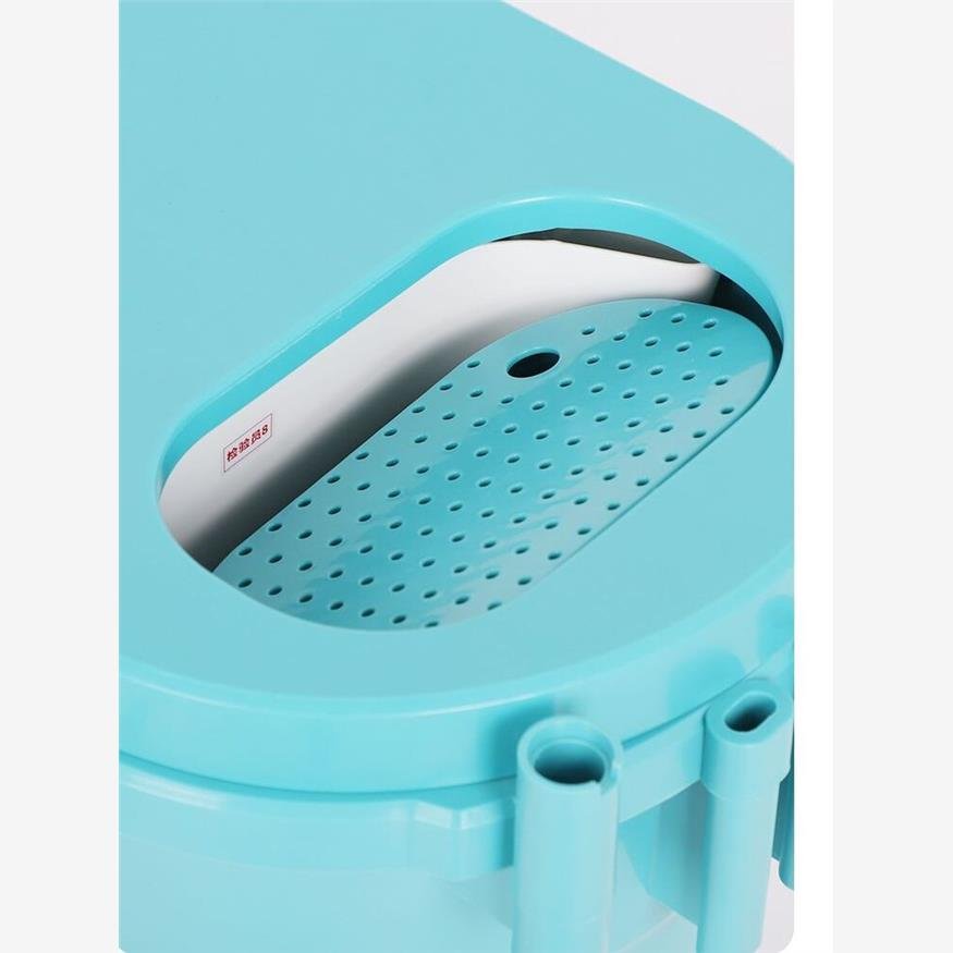 Multipurpose and thick fishing buckets with a man-season-seater box, two-and-a-fish tank, with a live fish bucket stream